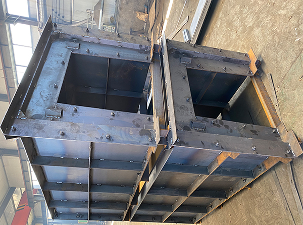 邊坡排水槽模具