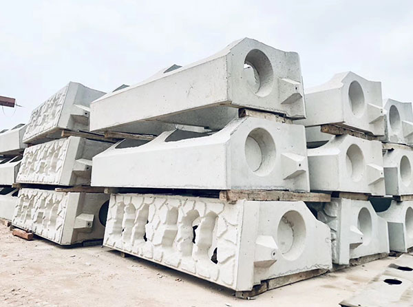 階梯護(hù)坡鋼模具