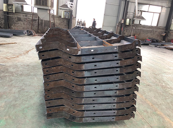 水泥新澤西護(hù)欄模具