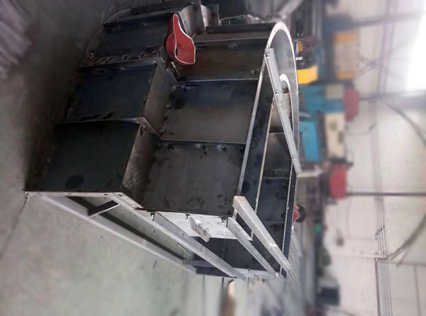 水泥收費(fèi)島模具