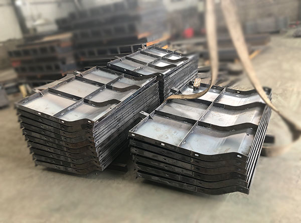 混凝土防撞墻模具