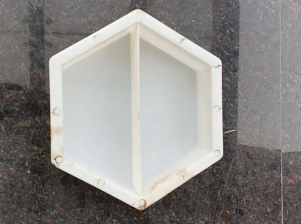 河道實(shí)心六角模具