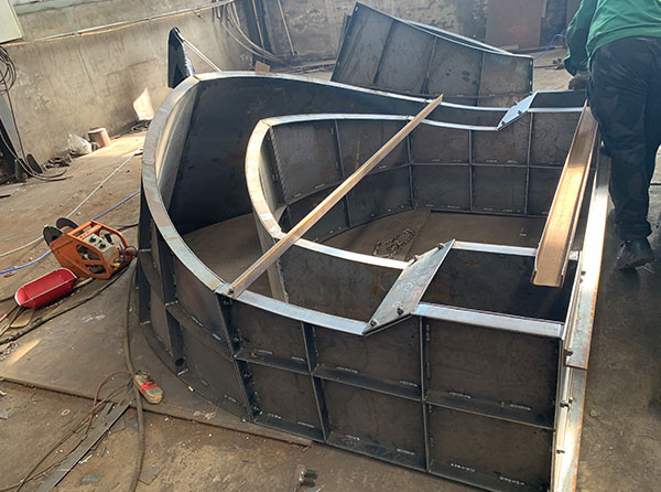 混凝土收費(fèi)島模具