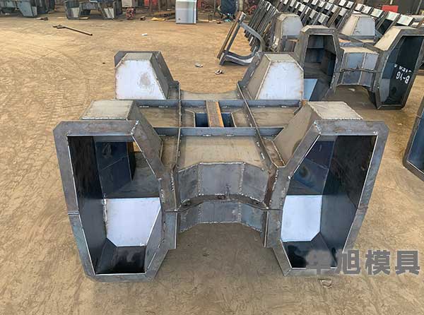 四腳空心塊模具