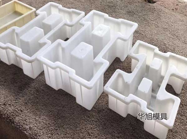 堤壩連鎖護(hù)坡模具